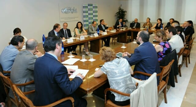 Residencia San Francisco y San Vicente - Lares CV defiende que las plazas concertadas son vitales para los mayores con menos recursos en la II Mesa de Debate Itinerante