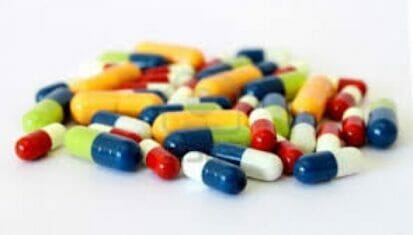 Residencia San Francisco y San Vicente - Serie «Síndromes Geriatricos» : Iatrogenia en los mayoyres, prevención y tratamiento