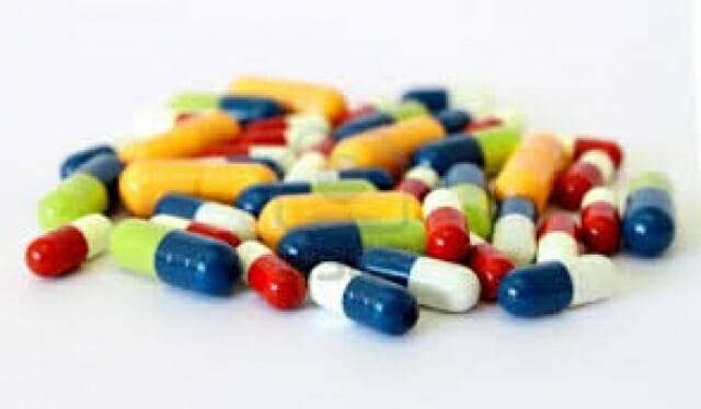 Residencia San Francisco y San Vicente - Serie «Síndromes Geriatricos» : Iatrogenia en los mayoyres, prevención y tratamiento