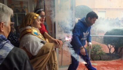 Residencia San Francisco y San Vicente - Cremà Falles 2016