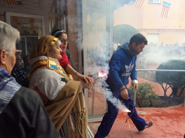 Residencia San Francisco y San Vicente - Cremà Falles 2016