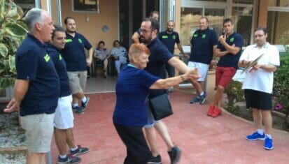 Residencia San Francisco y San Vicente - Visita de la Clavaria Santes Justa y Rufina a la Residencia año 2016